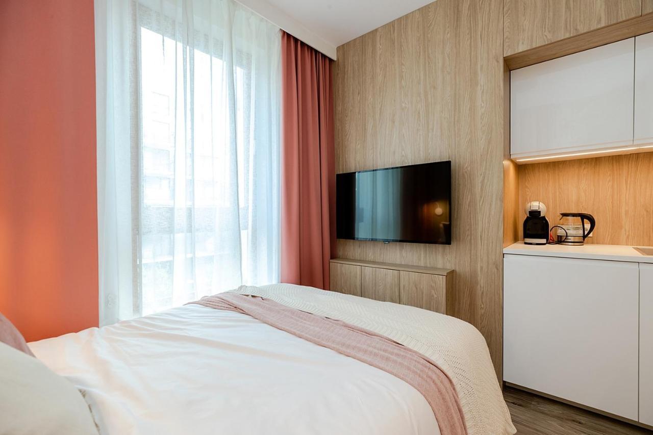 Studio Wola Apartament Kasprzaka - Wifi + Smart Tv Warszawa Exteriör bild