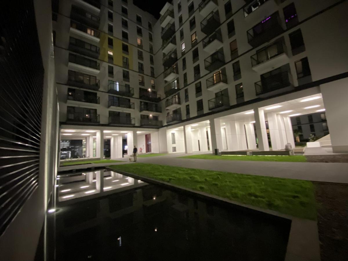 Studio Wola Apartament Kasprzaka - Wifi + Smart Tv Warszawa Exteriör bild