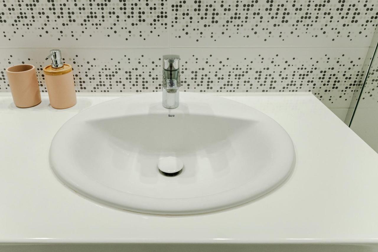 Studio Wola Apartament Kasprzaka - Wifi + Smart Tv Warszawa Exteriör bild